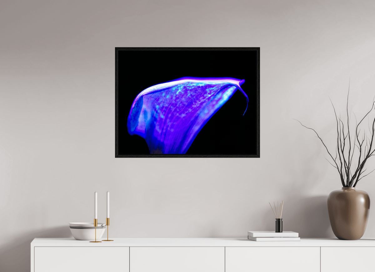 Une vague pourpre au bord du silence - Idealart