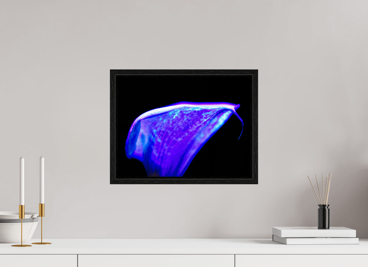 Une vague pourpre au bord du silence - Idealart