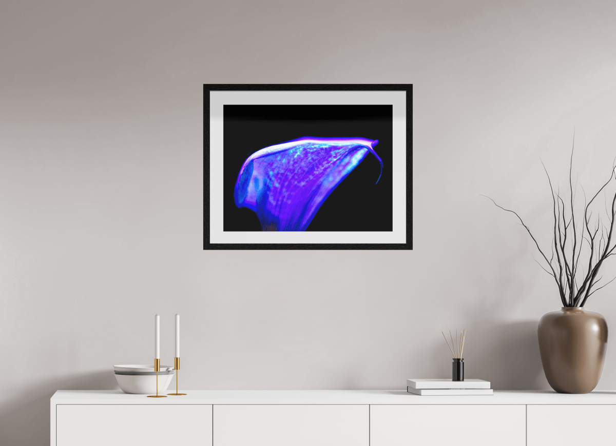 Une vague pourpre au bord du silence - Idealart